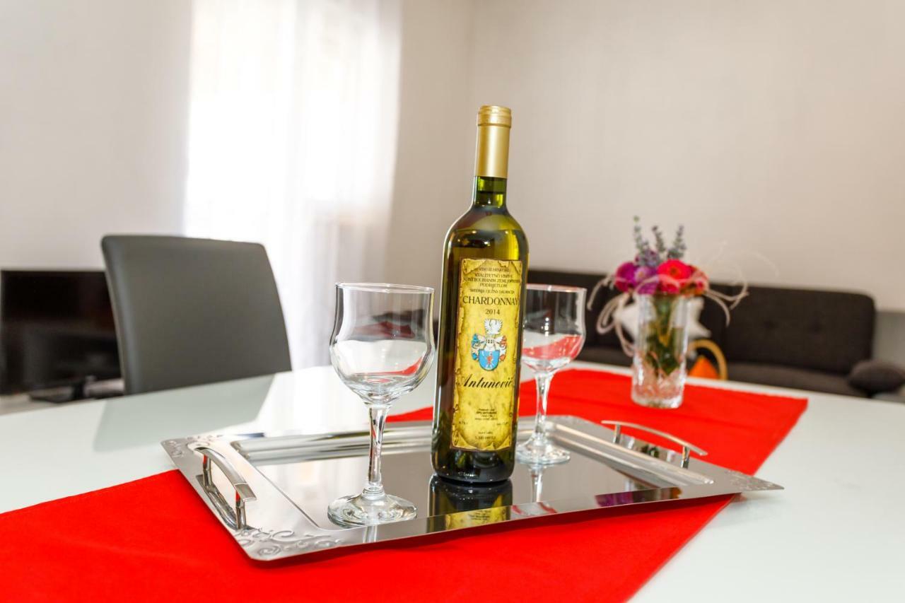 Apartman Dobrila Vrh  Екстериор снимка