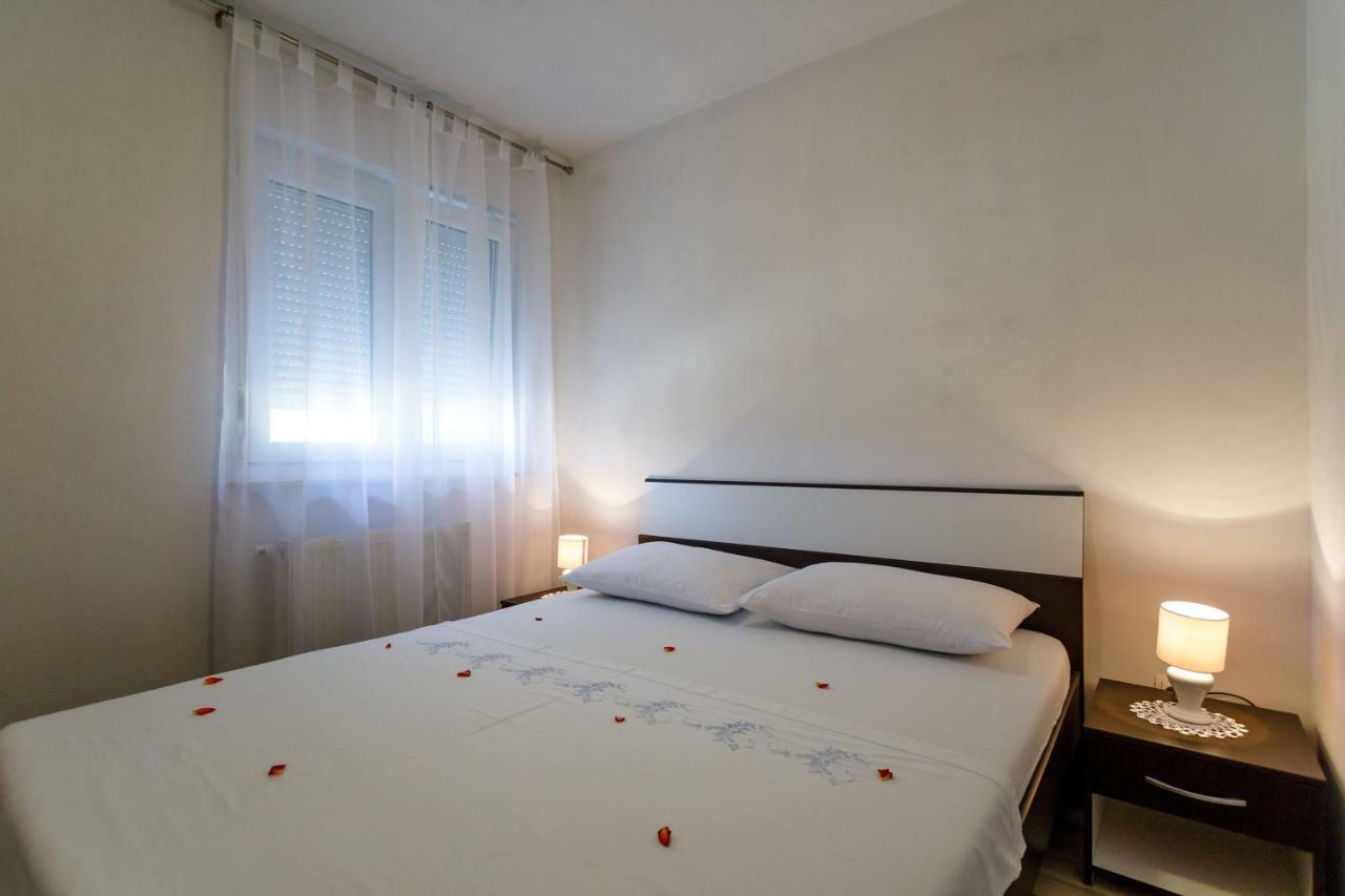 Apartman Dobrila Vrh  Екстериор снимка